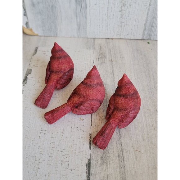 Red cardinal miniature bird figurine Xmas set home decor - Picture 6 of 7